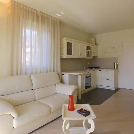 New Moon Appartement Tremezzo